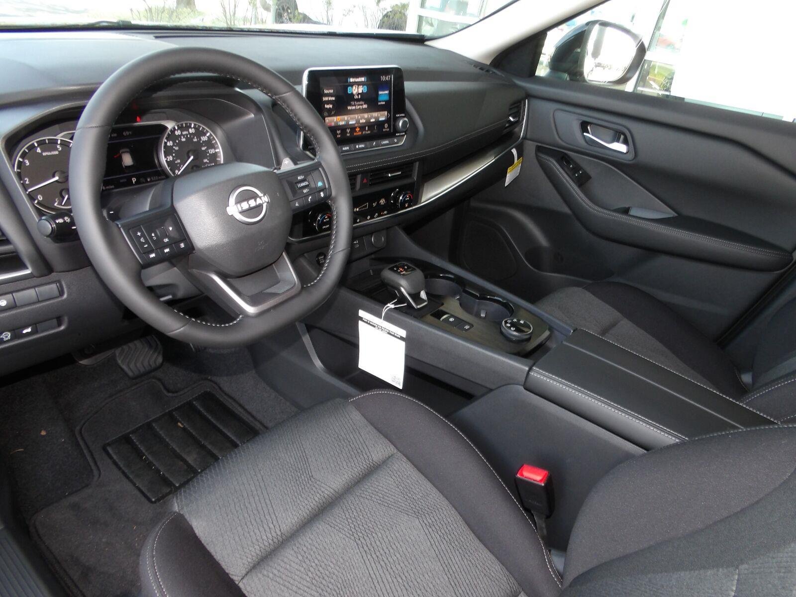 New 2026 Super Black Nissan SV image 13