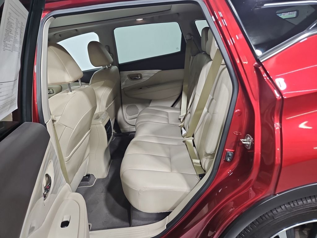 Used 2018 Red Nissan Platinum image 24
