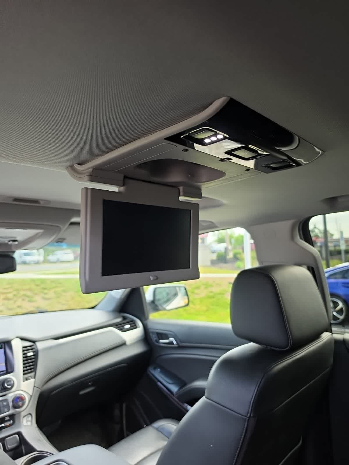 Used 2017 White Frost Tricoat GMC SLT image 5