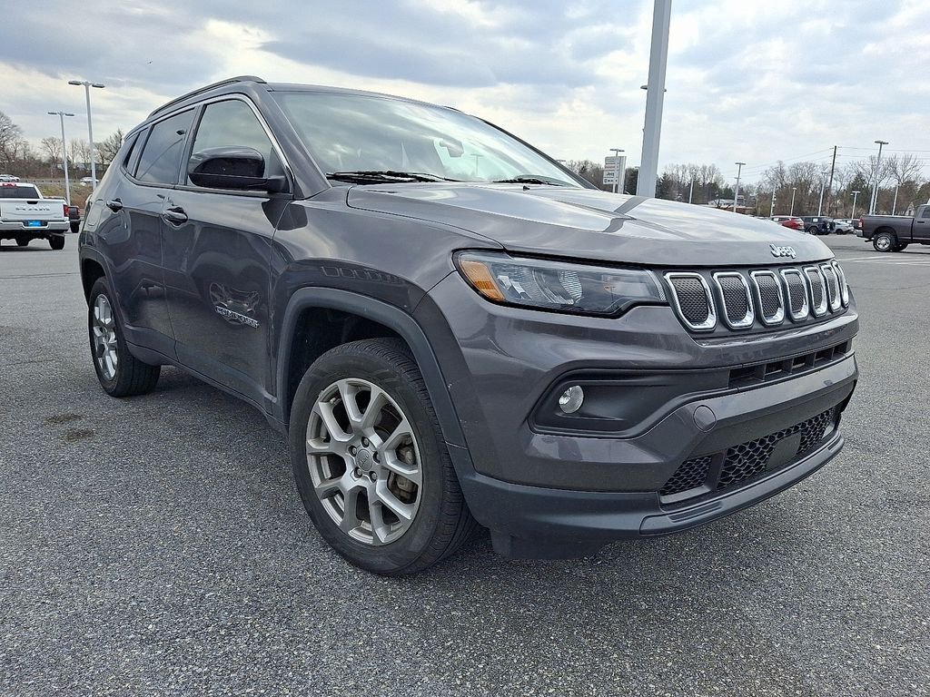 2022 Jeep Compass Latitude Lux