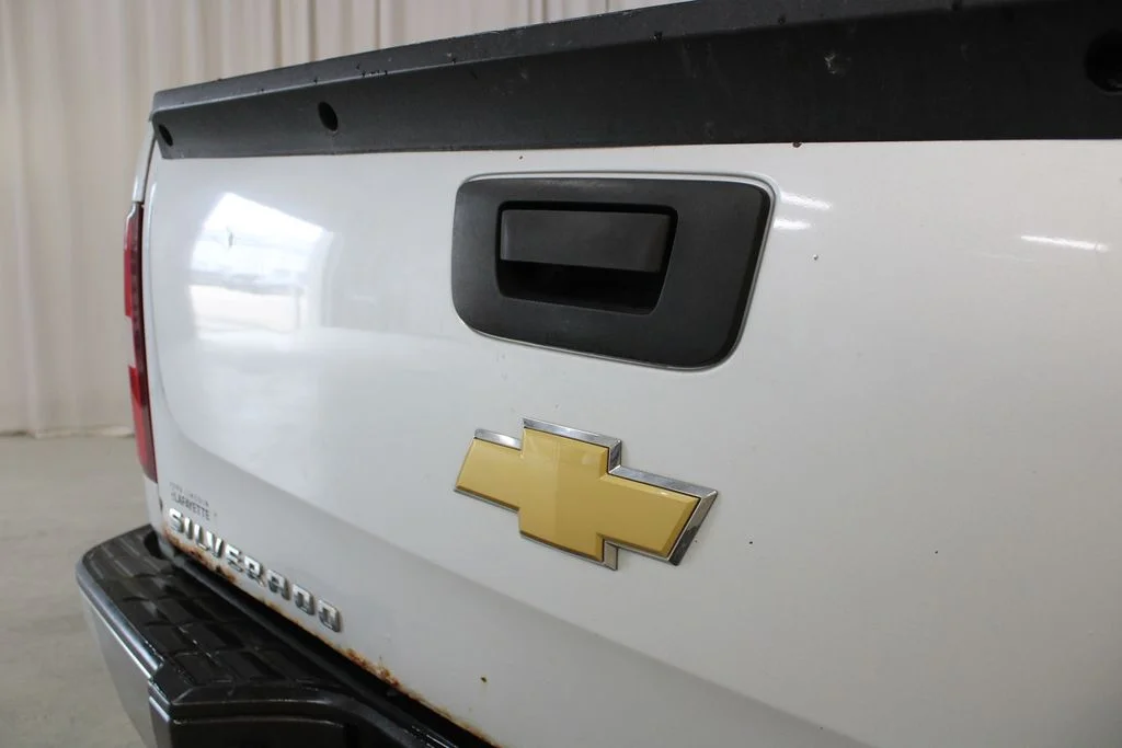 Used 2012 White Chevrolet LS image 26