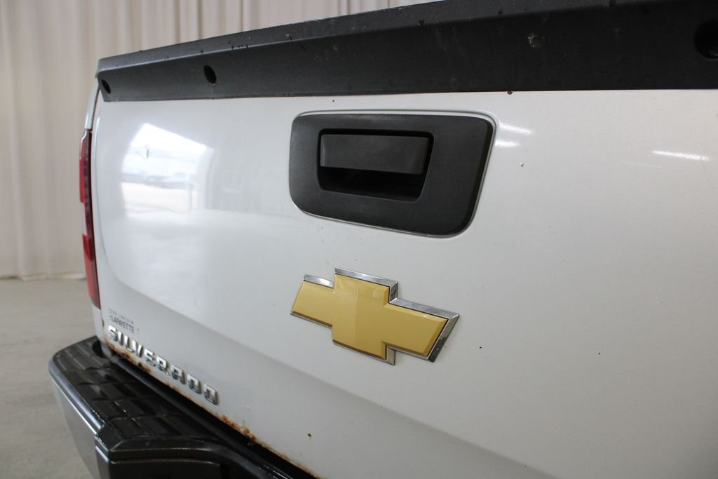 Used 2012 White Chevrolet LS image 26