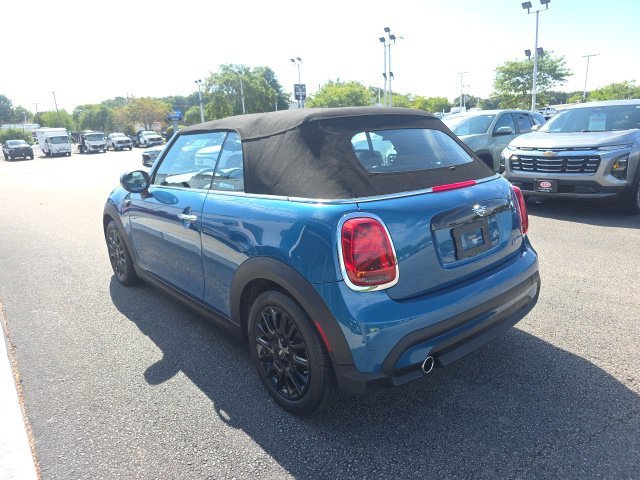 Used 2022 Blue MINI Iconic image 5