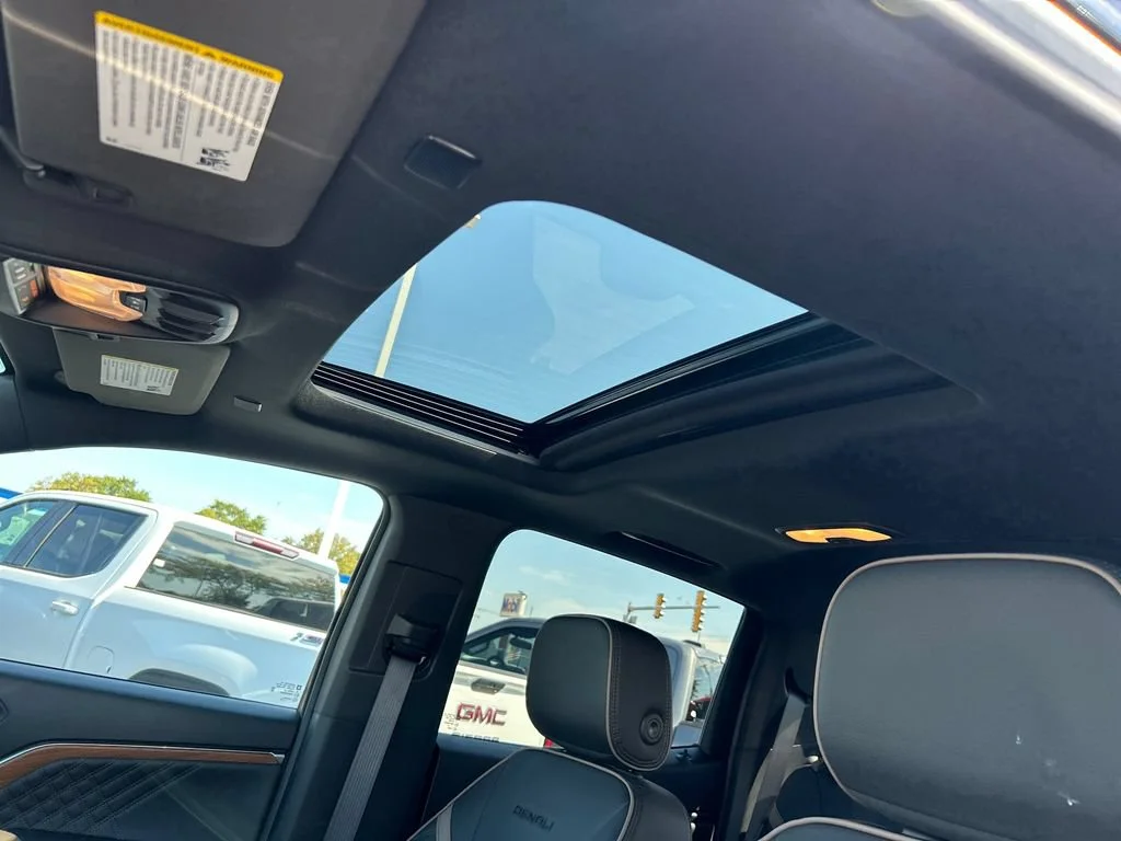 2026 GMC Canyon Denali - Photo 32