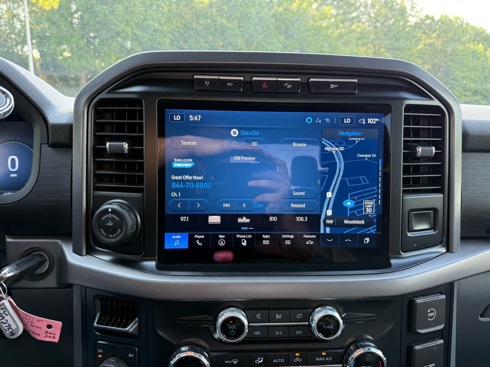 Used 2024 Atlas Blue Metallic Ford XLT image 18