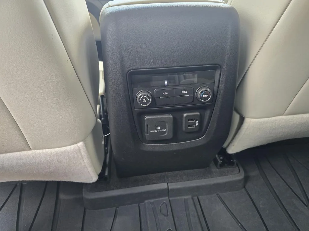 Certified Used 2023 Includes Pitch Dark Night lower exterior accent color.) Buick Essence image 12