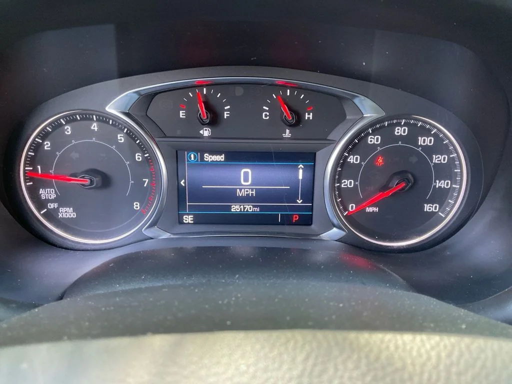 Used 2023 Red GMC SLE image 19