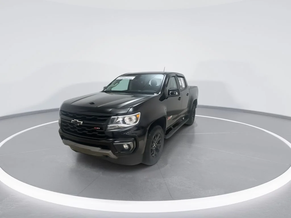 Used 2022 Black Chevrolet Z71 image 2