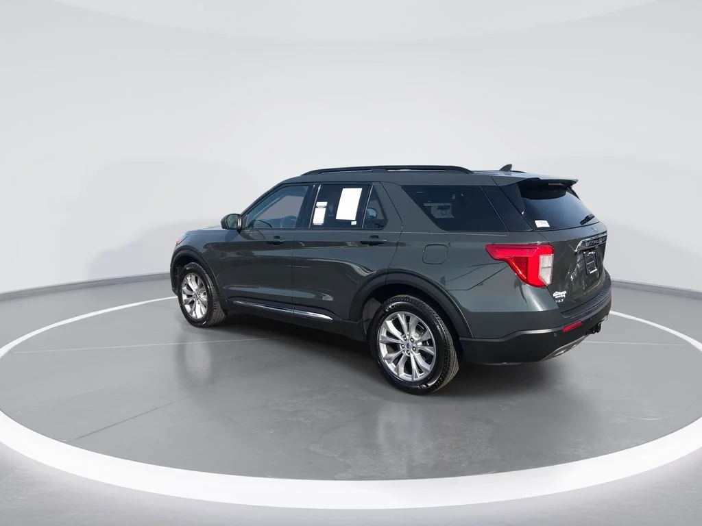 Used 2023 Green Ford XLT image 6