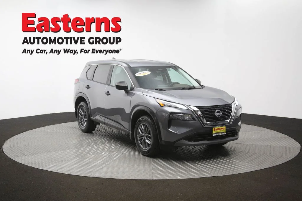 Used 2023 Gray Nissan S image 49