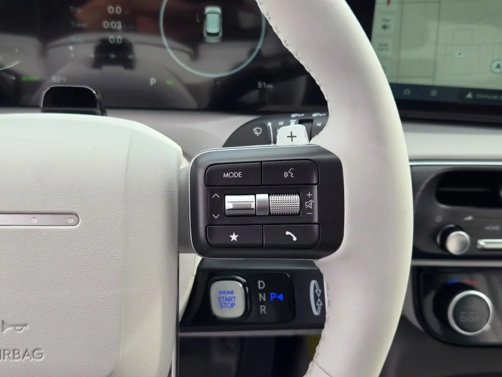 New 2026 Gray Pearl Hyundai SEL image 32