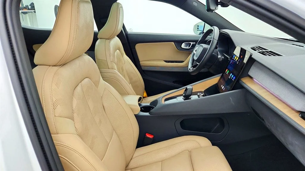 Used 2021 Snow Polestar Launch Edition Fastback w/ Performance Pkg & Nappa Leather image 18