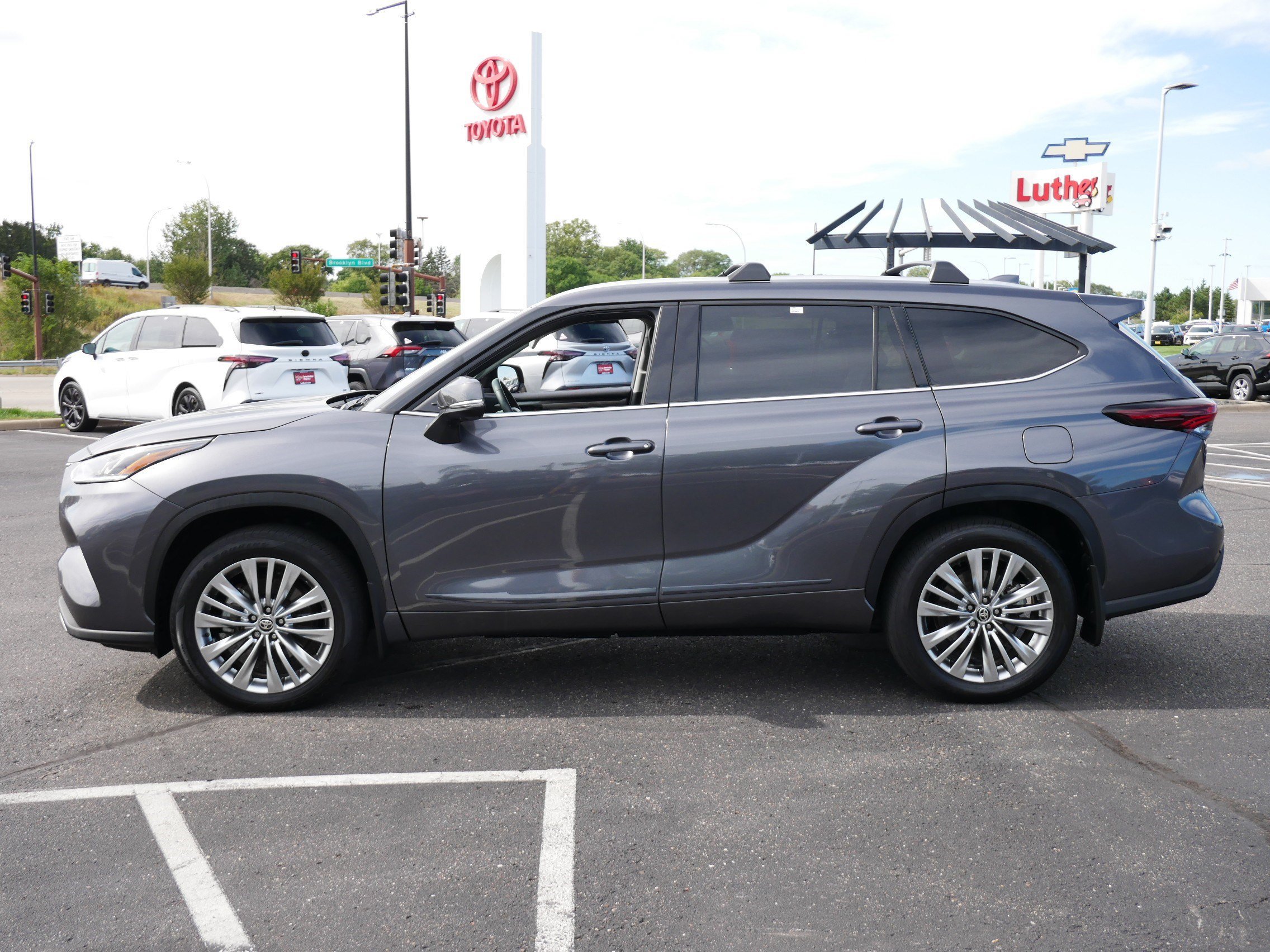 Certified Used 2025 Magnetic Gray Metallic Toyota Platinum image 4