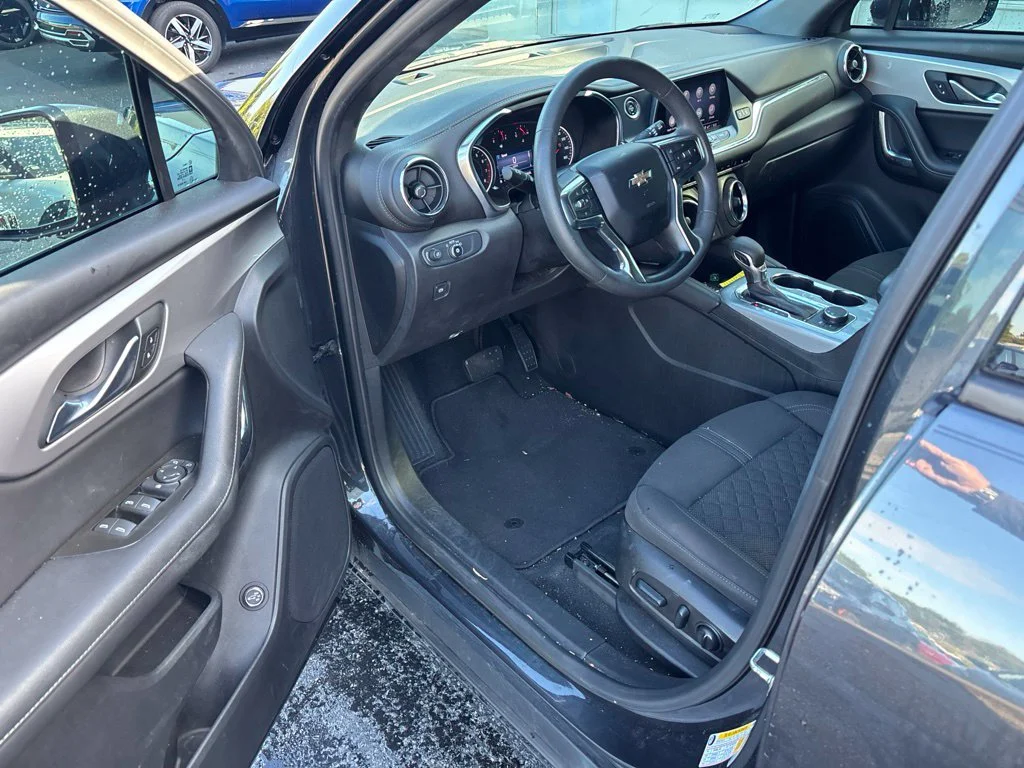 Used 2022 Iron Gray Metallic Chevrolet LT image 8