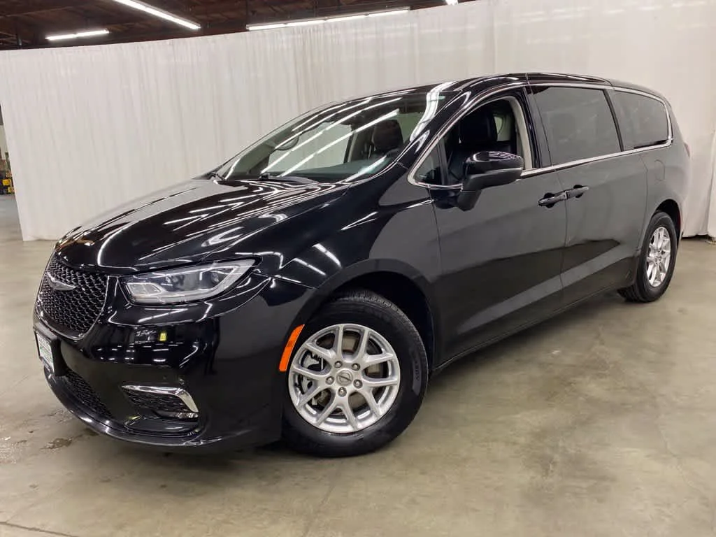 2023 Chrysler Pacifica