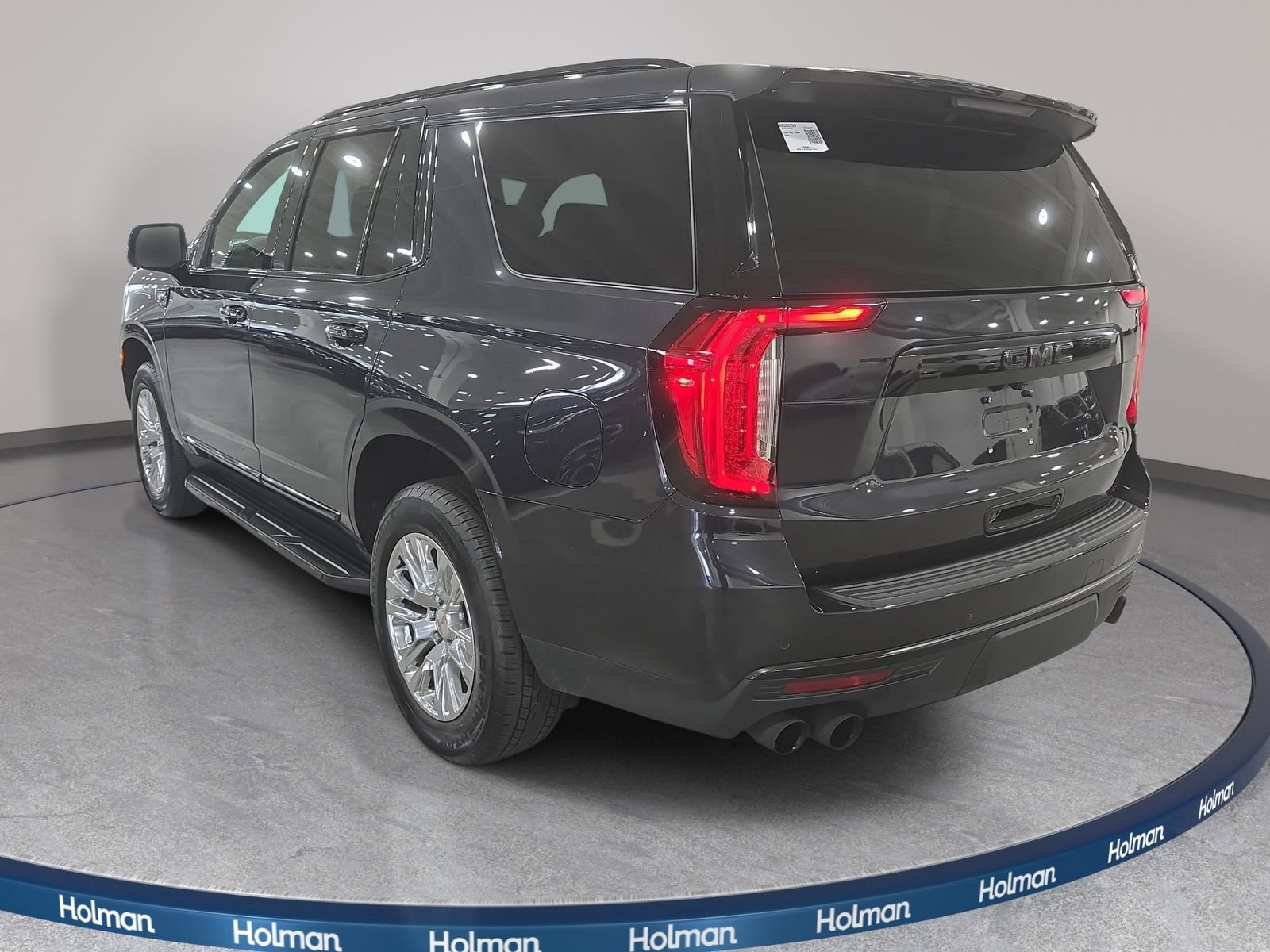 Used 2024 Silver GMC Denali image 8