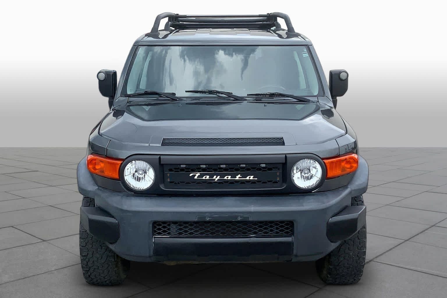Pre-Owned 2010 Toyota FJ Cruiser