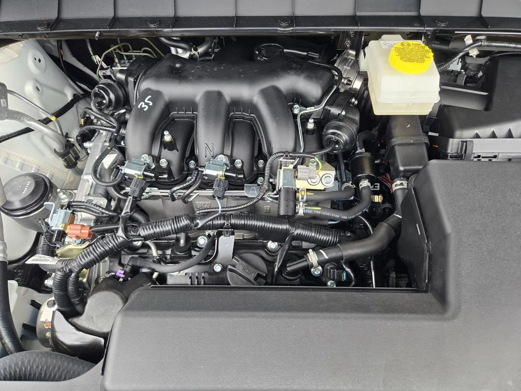 New 2026 Everest White Pearl TriCoat Nissan SV image 23