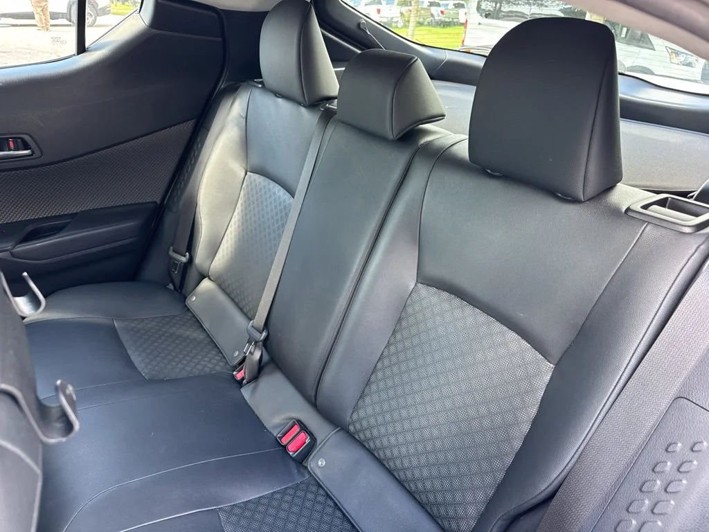 Certified Used 2022 Pearl Toyota Limited image 11
