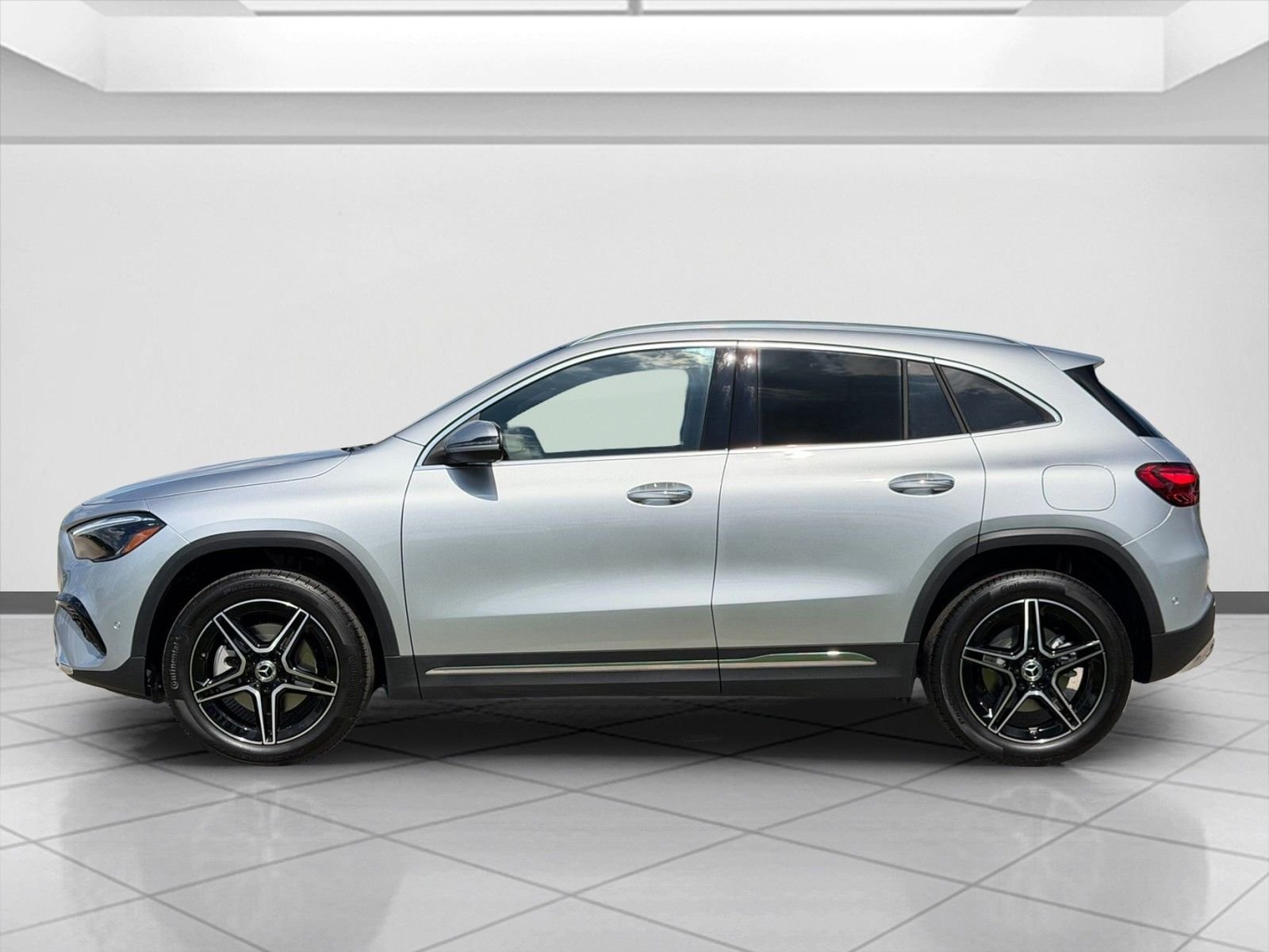 New 2026 Cirrus Silver Metallic Mercedes-Benz GLA 250 image 5