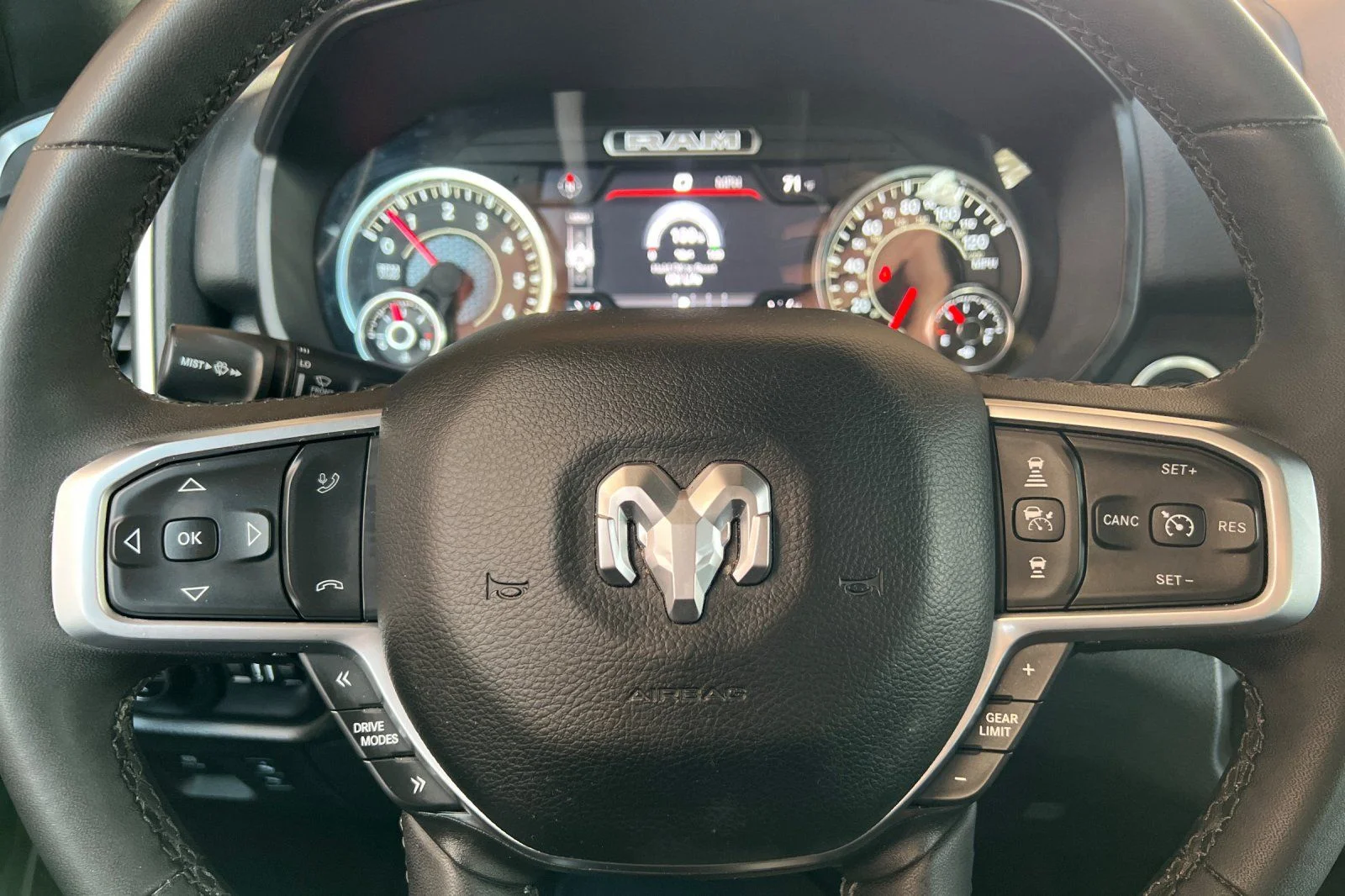 Used 2025 Silver Ram Big Horn/Lone Star image 29