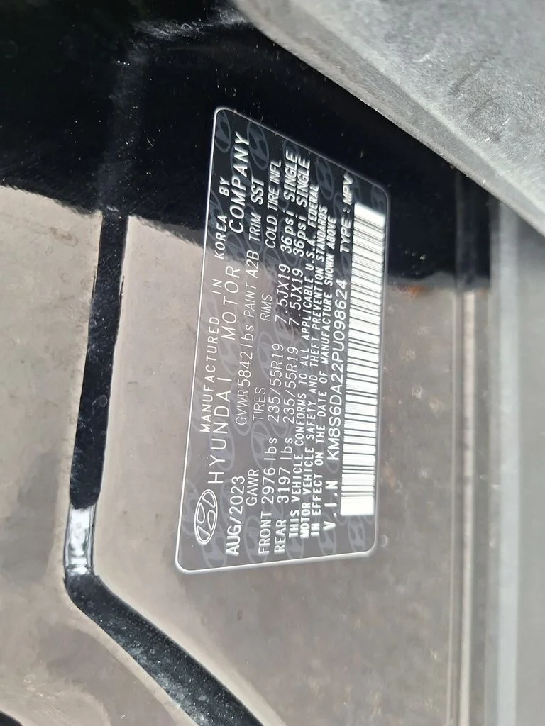 Used 2023 Black Hyundai SEL Convenience image 33