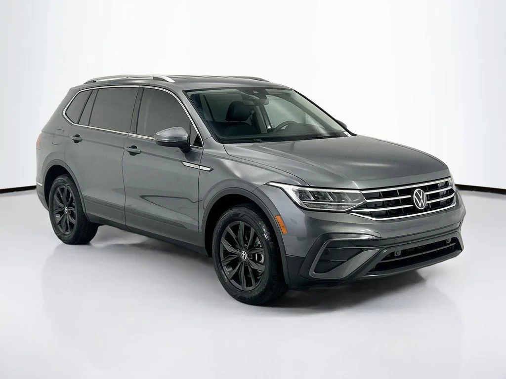 Used 2024 Gray Volkswagen 2.0T SE image 3
