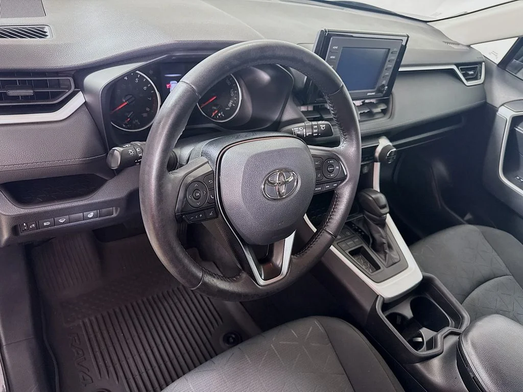 Used 2021 Magnetic Gray Metallic Toyota XLE image 10