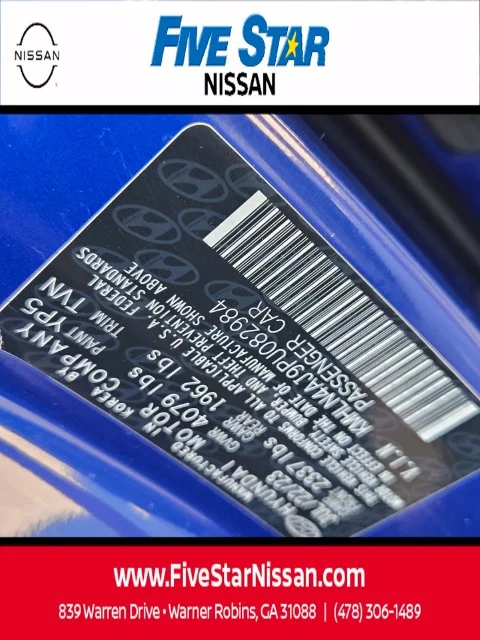 Used 2023 Blue Hyundai Limited image 18