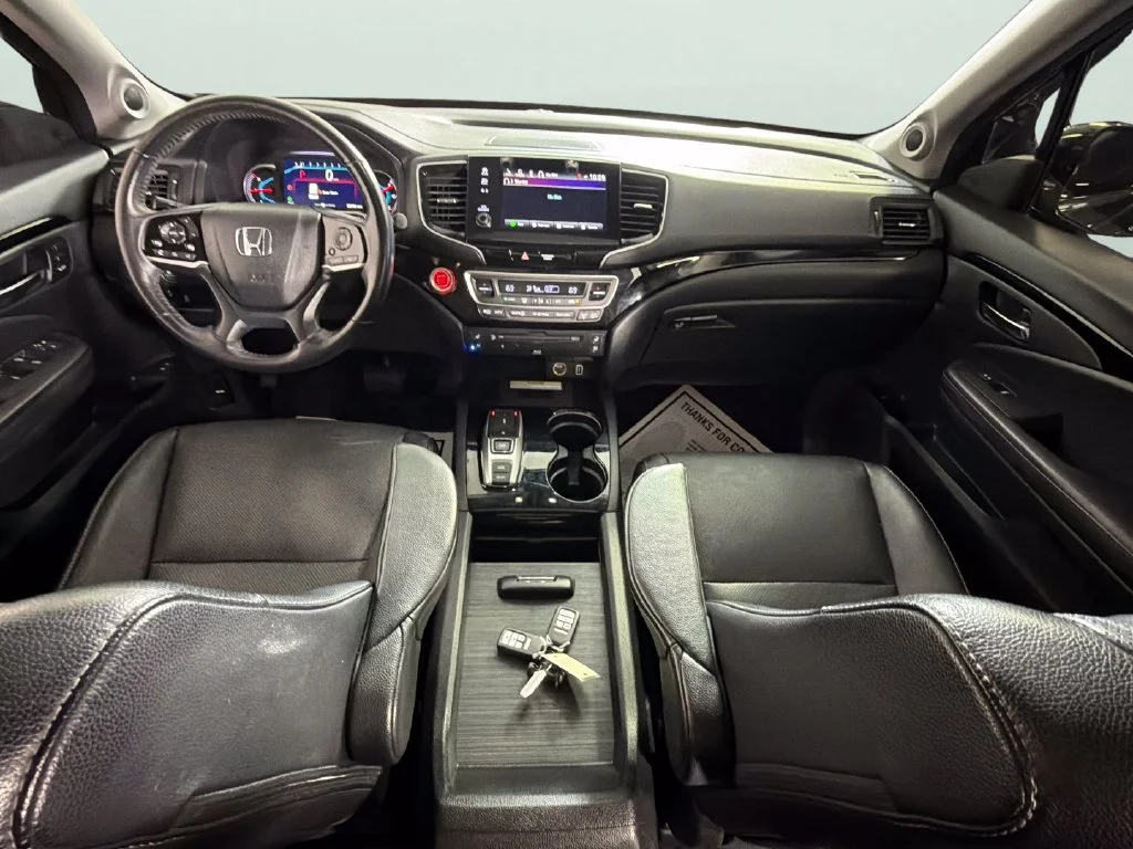 Used 2019 Black Honda Elite image 39