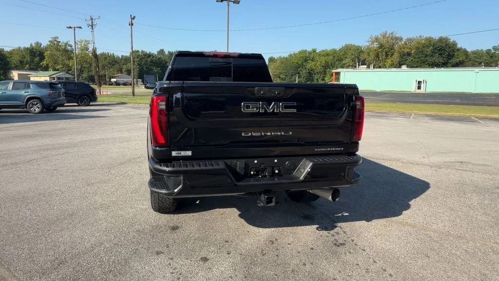 Used 2024 Black GMC Denali Ultimate image 7