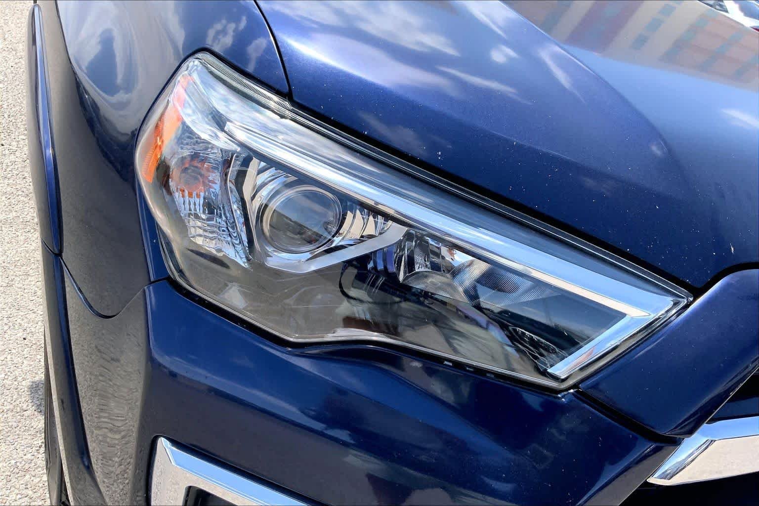 Used 2017 Nautical Blue Metallic Toyota Limited image 28