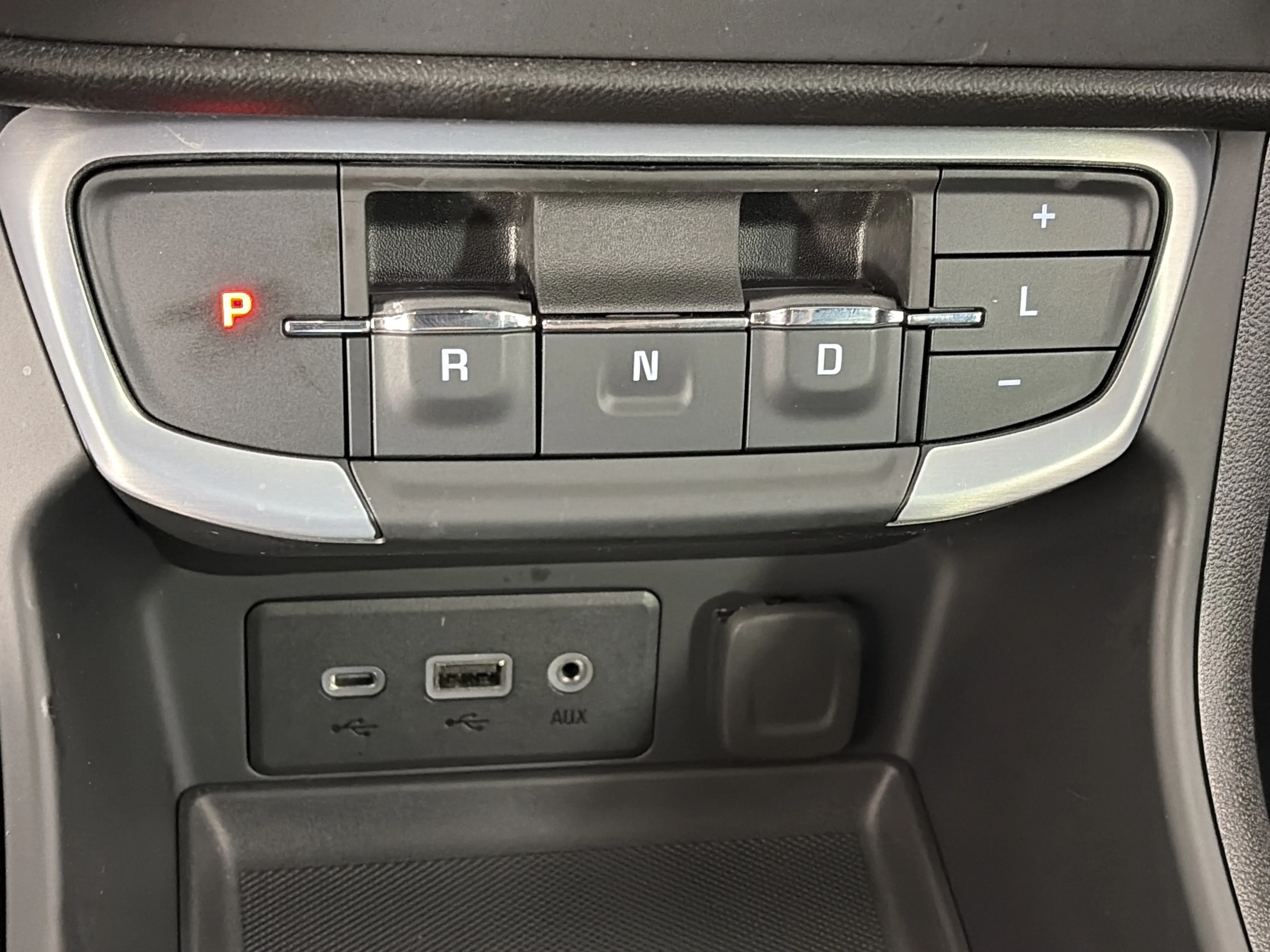Certified Used 2024 Summit White GMC SLE image 26