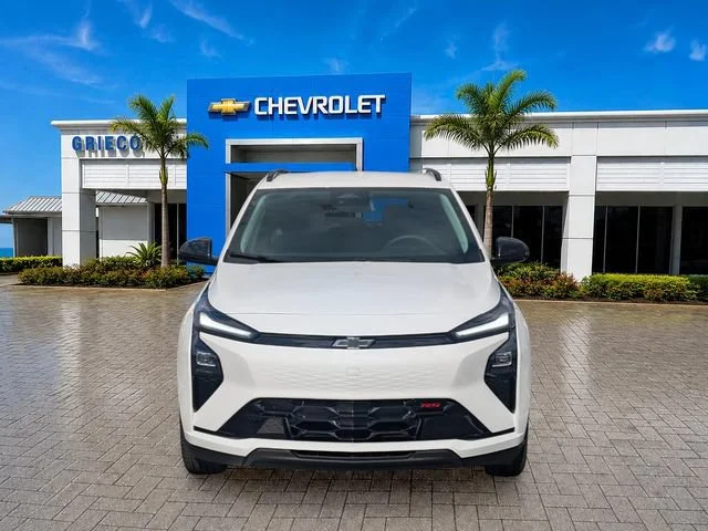 New 2027 Summit White Chevrolet RS image 2