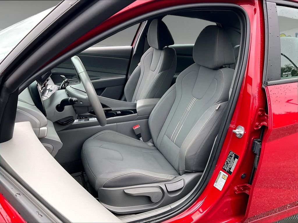 Used 2023 Scarlet Red Pearl Hyundai SEL image 9