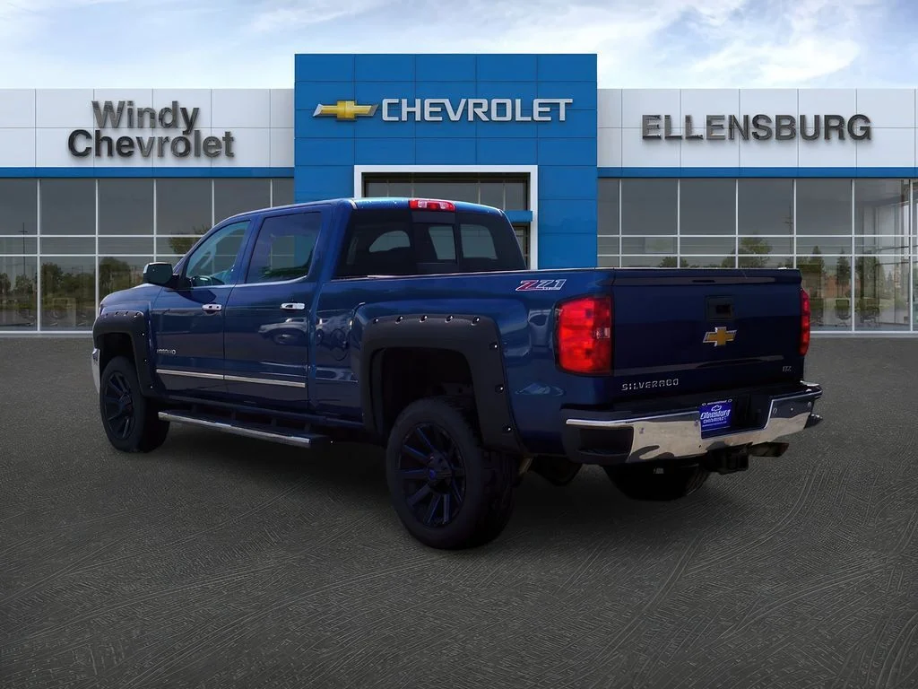 Used 2015 DEEP OCEAN BLUE METALLIC Chevrolet LTZ image 5