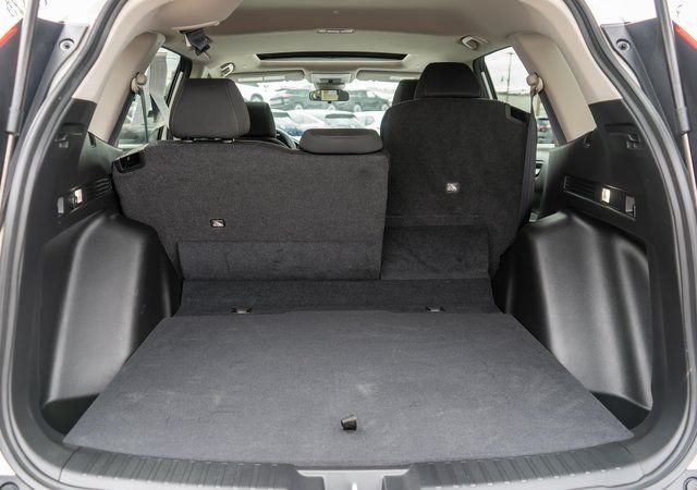 Used 2024 White Honda EX image 11