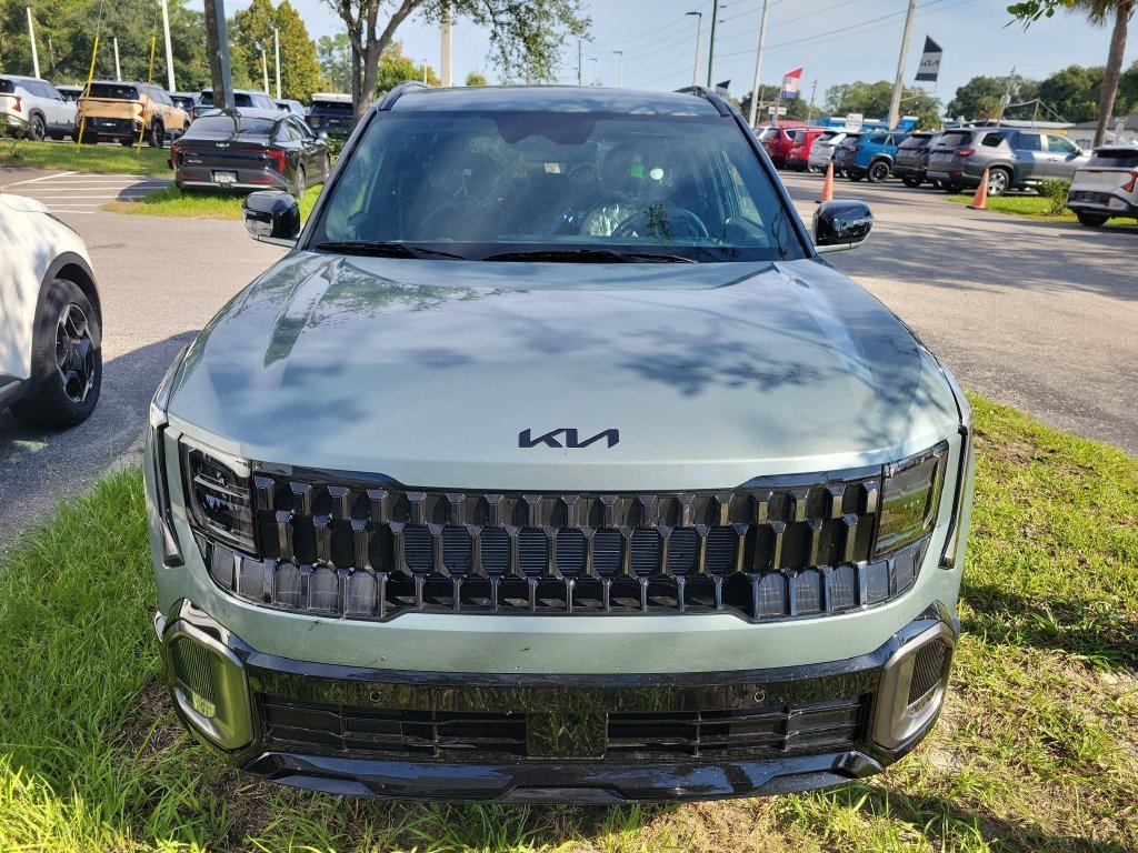 New 2027 Iceberg Green Kia X-Line S image 2