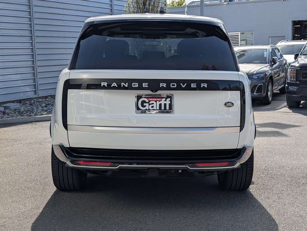 Used 2023 Fuji White Land Rover Autobiography image 6
