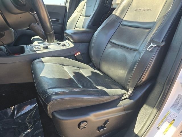 Used 2017 Vice White Tri-Coat Pearl Dodge Citadel image 5
