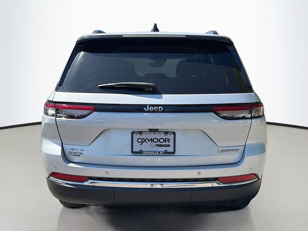 Used 2023 Silver Zynith Jeep Limited image 6