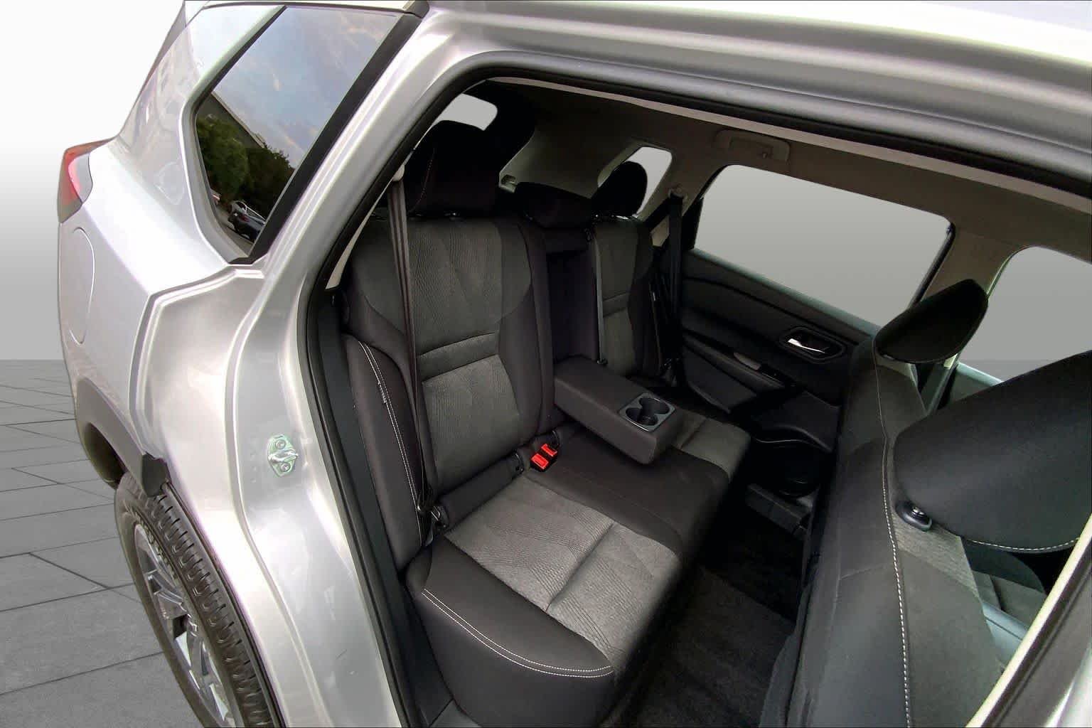 Used 2024 Brilliant Silver Metallic Nissan SV image 17