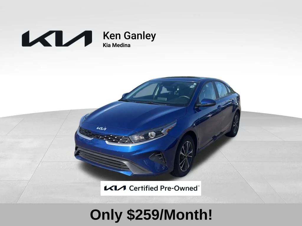 2024 Kia Forte LXS AT's photo