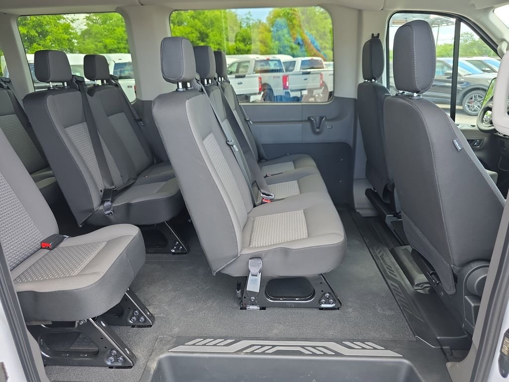 2025 Ford Transit Passenger Van XL - Photo 33