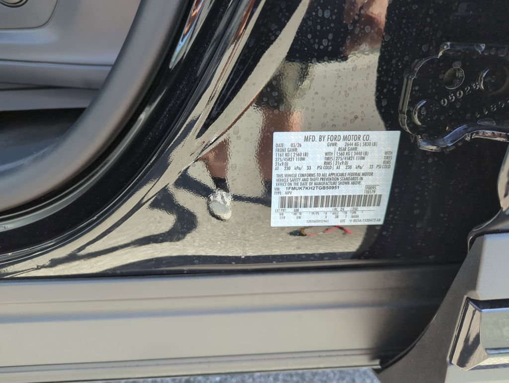New 2026 Agate Black Metallic Ford ST-Line image 40