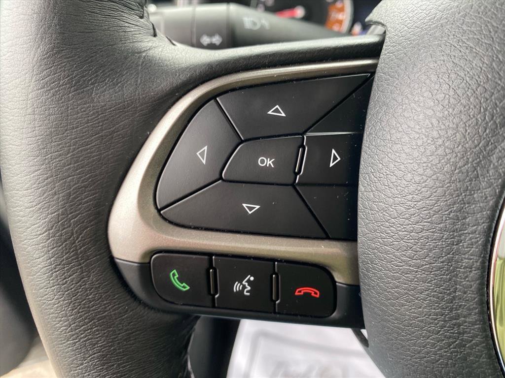 Used 2022 Sting-Gray Clearcoat Jeep Latitude image 19
