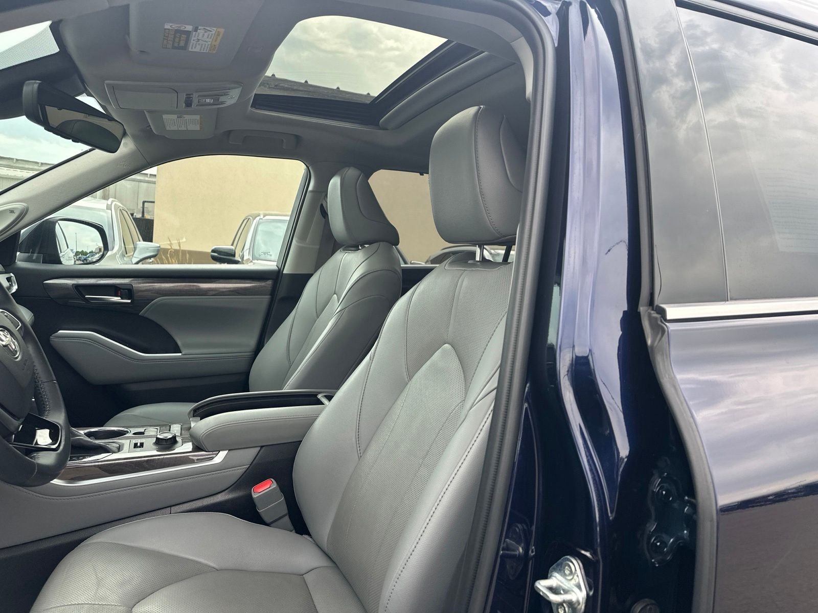Used 2021 Blue Toyota Limited image 12