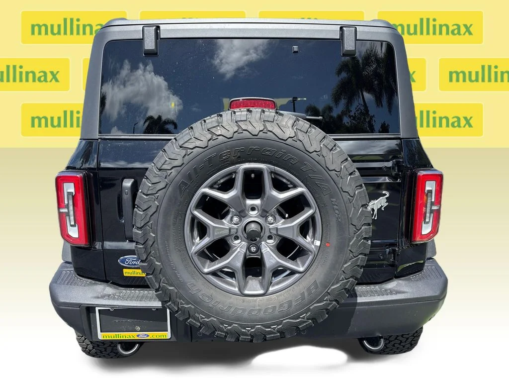 New 2025 Black Ford Badlands image 14