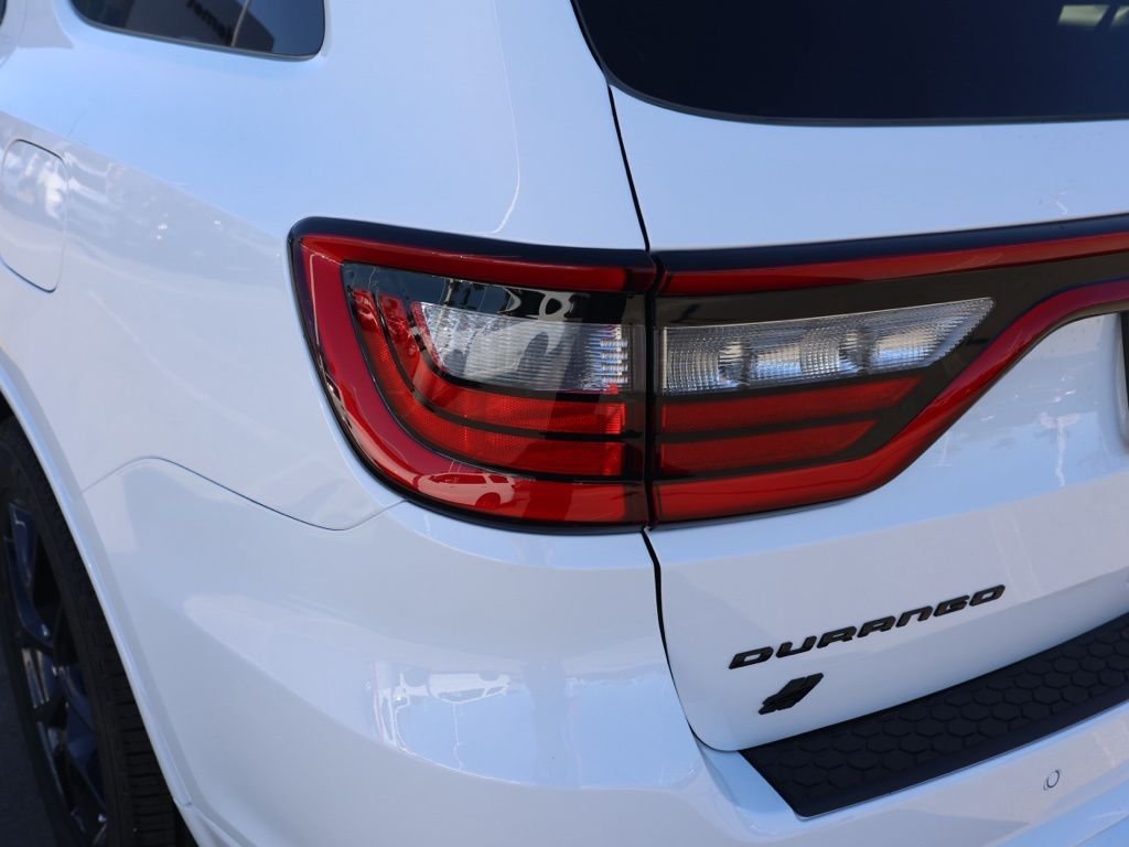 New 2026 White Knuckle Clear-Coat Exterior Paint Dodge GT Premium HEMI V8 image 6