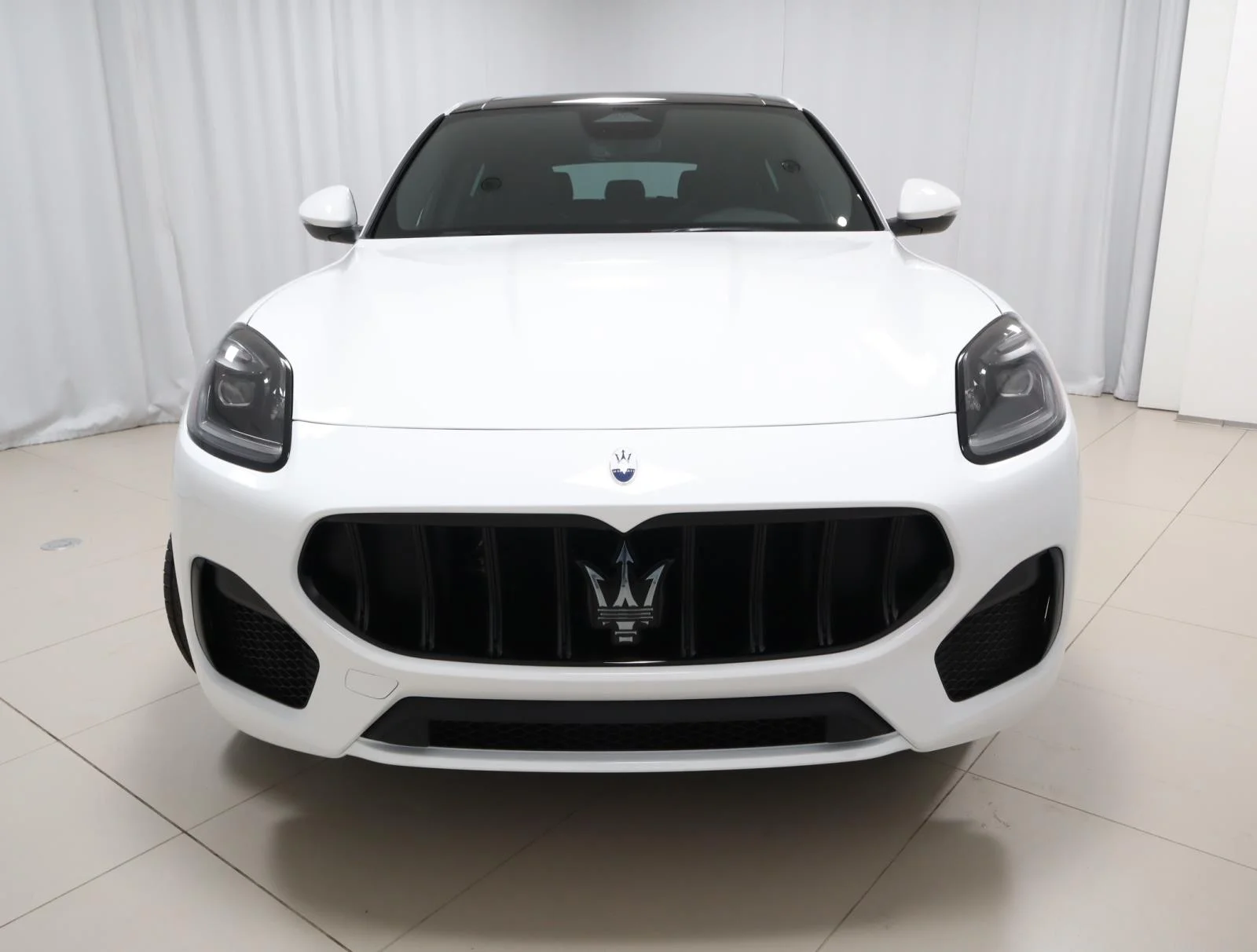 2026 Maserati Grecale Modena V6 - Photo 8